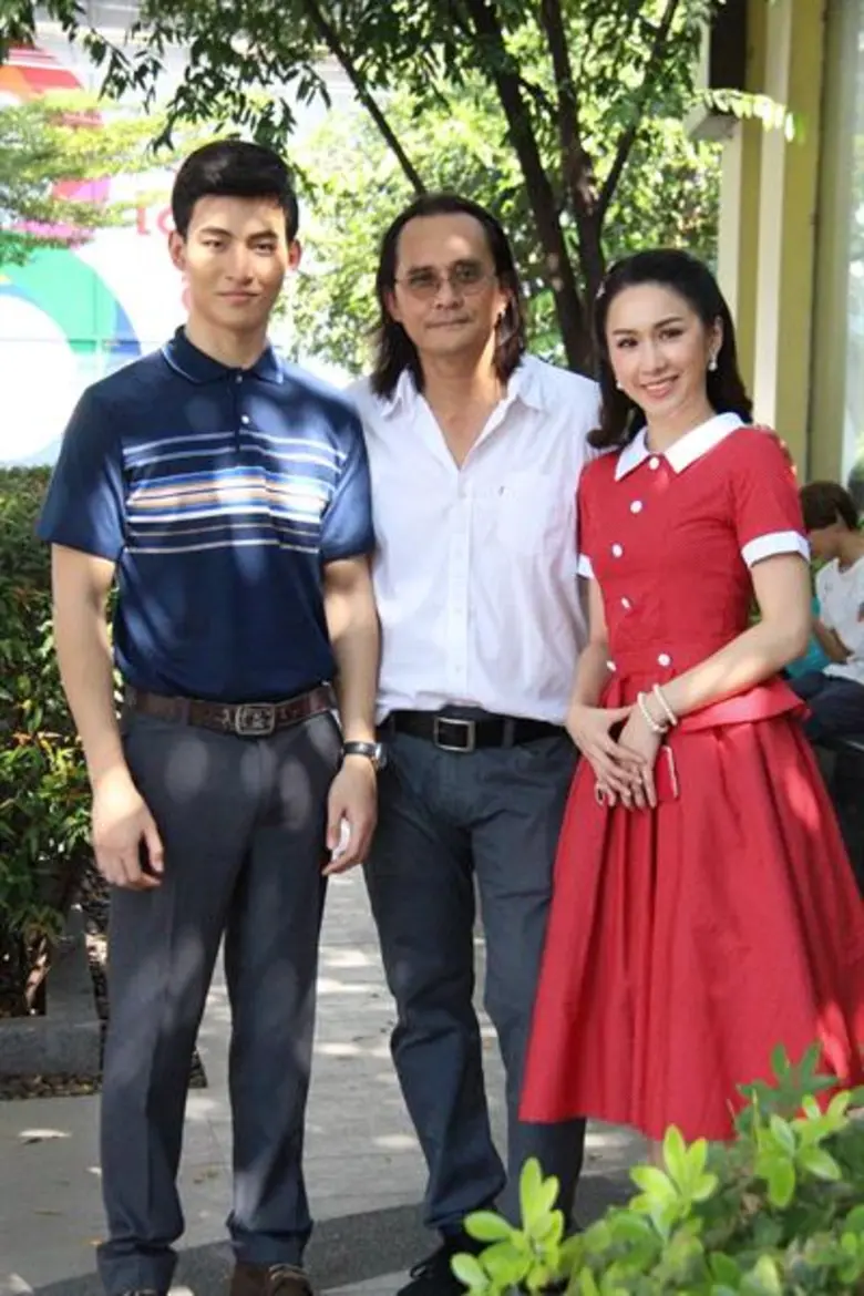 “ช่อง 8” บวงสรวง “ดงผู้ดี”  คว้า “สมาร์ท – นนนี่” ประชันดราม่า