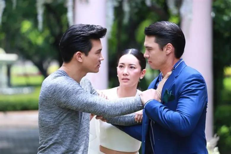 เพลิงไหม้ลุกโชน!! เมื่อพระเอกหนุ่ม "เคน-ธ...