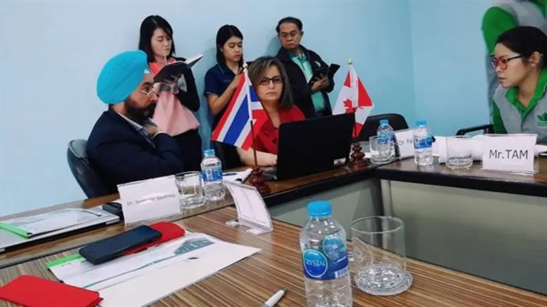 กรมปศุสัตว์ปลื้ม แคนาดาเชื่อมั่นระบบตรวจสอบรับรอง รง.อาหารสัตว์ไทย  พร้อมปรับ MOU ขยายเวลาเข้าตรวจเป็นทุก ๕ ปี คาดดันมูลค่าส่งออกเพิ่มอีก ๑๐๐ ล้านบาท