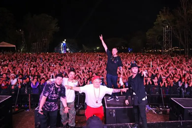 มันส์ สนุกสุดเหวี่ยงกันไปเป็นที่เรียบร้อย...