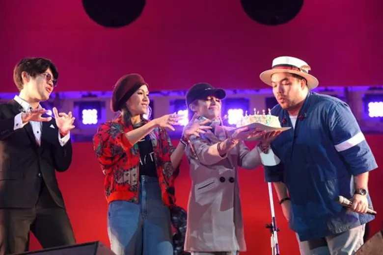 จีเอ็มเอ็ม แกรมมี่ ขนทัพศิลปินไทย-เทศ ชื่อดังครบทุกแนว มอบความสนุกสุดมันส์ส่งท้ายปี กับเทศกาลดนตรีที่ใหญ่ที่สุดในไทย เป๊ปซี่ พรีเซนต์ บิ๊ก เมาน์เท่น มิวสิค เฟสติวัล 2017 กลับเขาใหญ่แบ๊ววว!