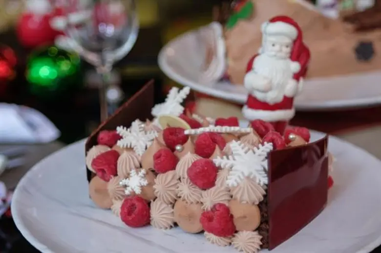 ฉลองเทศกาลคริสมาสต์แบบมีสไตล์ ณ โรงแรม ดิ แอทธินี โฮเทล แบงค็อก, อะ ลักซ์ชูรี คอลเล็คชั่น โฮเทล