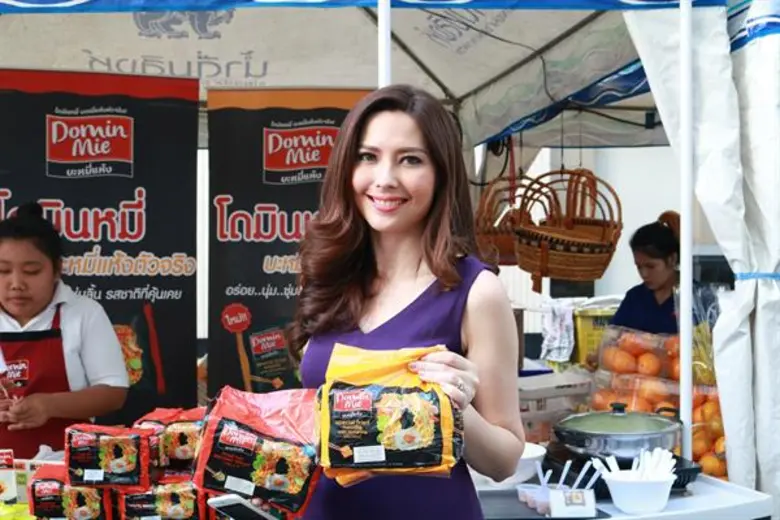 ตลาดนัดดาราวิก 3 จัดหนัก!! ส่งท้ายปี แฟนๆ แห่ ชิม ช้อป ซื้อของขวัญของฝาก ต้อนรับปีใหม่