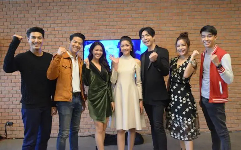 “ดอกแก้วกาหลง” จัดงานมิตติ้งแฟนคลับ ส่งภาคต่อ “ทานตะวันจันทร์วาด”