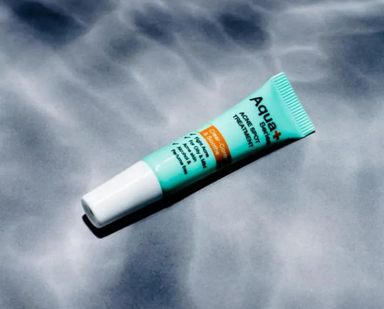 Acne Spot Treatment  ผลิตภัณฑ์ดูแลและบำรุงผิวสูตรพิเศษสำหรับผิวมัน ผิวบอบบางและผิวเป็นสิวง่าย