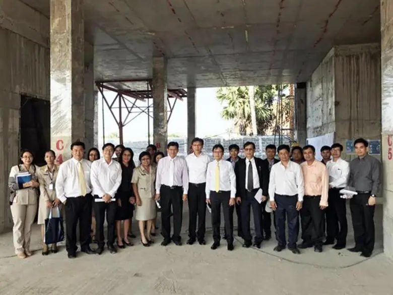 นายนรินทร์ กัลยาณมิตร รองปลัดกระทรวงการคล...