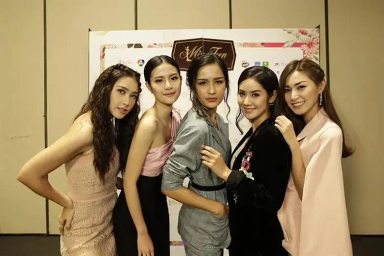 ซูมชัดๆ สวย เป๊ะปัง 50 สาวใส มิสทีน ไทยแลนด์ 2017