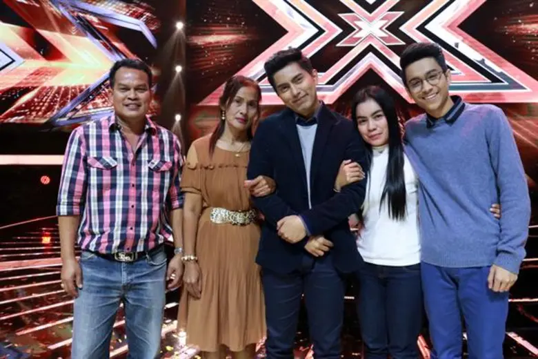“Slow” สองหนุ่มเด็กใต้ คว้าแชมป์ The X Factor Thailand คนแรกของประเทศ