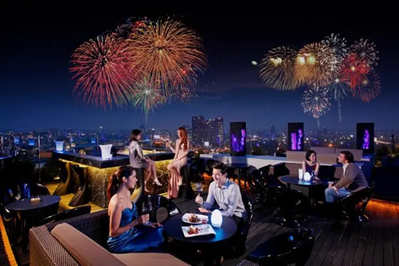 โรงแรมเซ็นทาราแกรนด์ เซ็นทรัลพลาซา ลาดพร้...