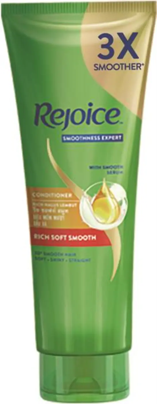 5 สาเหตุที่ทำให้ผมมันและลีบแบนที่สาวๆ อาจจะยังไม่รู้