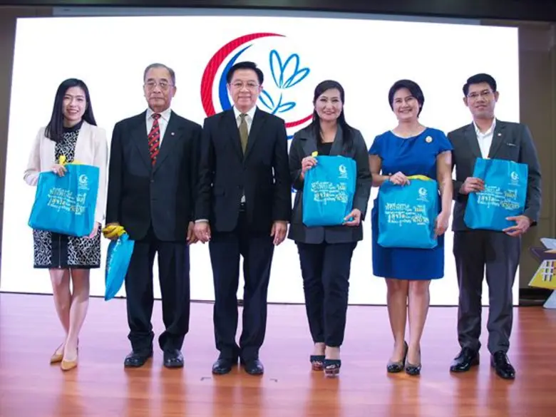 เปิดตัวสนั่นโซเซียล สัญญาแด่พ่อของแผ่นดิน “ขอตอบด้วยการกระทำ” 4 เรื่องราว “เพลง-ชนม์ทิดา” และ “มายด์-ลภัสลัล” ร่วมแจม