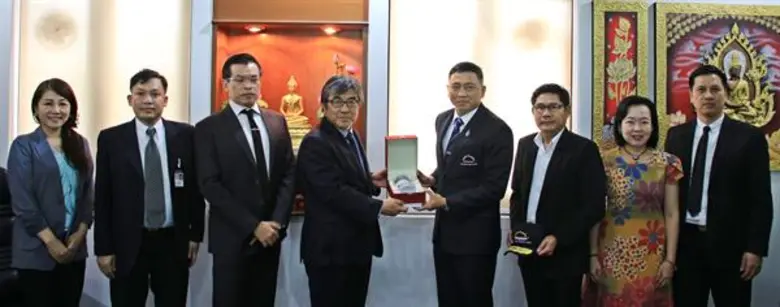 พลเรือตรี ปิยะ อาจมุงคุณ ผู้ว่าการสถาบันก...