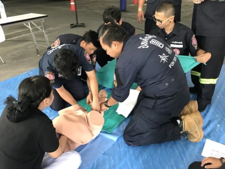 รพ.หัวเฉียว จัดอบรมโครงการปฐมพยาบาลและช่วยปฎิบัติการแพทย์ขั้นพื้นฐาน