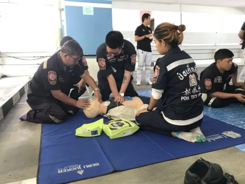 รพ.หัวเฉียว จัดอบรมโครงการปฐมพยาบาลและช่วยปฎิบัติการแพทย์ขั้นพื้นฐาน