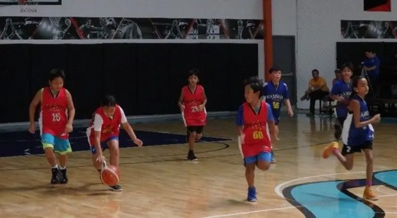 การแข่งขันสตาร์สบาสเกตบอลครั้งที่ 1 - บาสเกตบอลแสนสนุกและรังสรรมิตรภาพแบบไร้พรมแดน