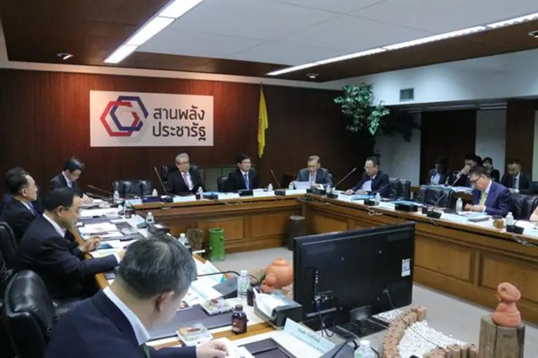 สานพลังประชารัฐเฟส 2 เน้นเศรษฐกิจ 4.0 - ลดความเหลื่อมล้ำ ด้าน ส.อ.ท. ชี้เร่งพัฒนามาตรฐาน SME เจาะตลาดโลก