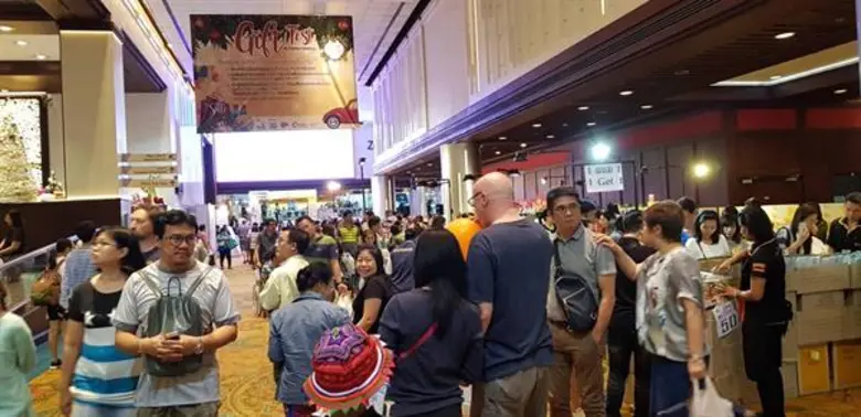 กำลังซื้อเริ่มฟื้นคนแห่ช้อป “Gift Fest” งานเทศกาลของขวัญส่งท้ายปีแน่น ปิดยอด 5 วัน เงินสะพัดตามเป้า 150 ล้านบาท