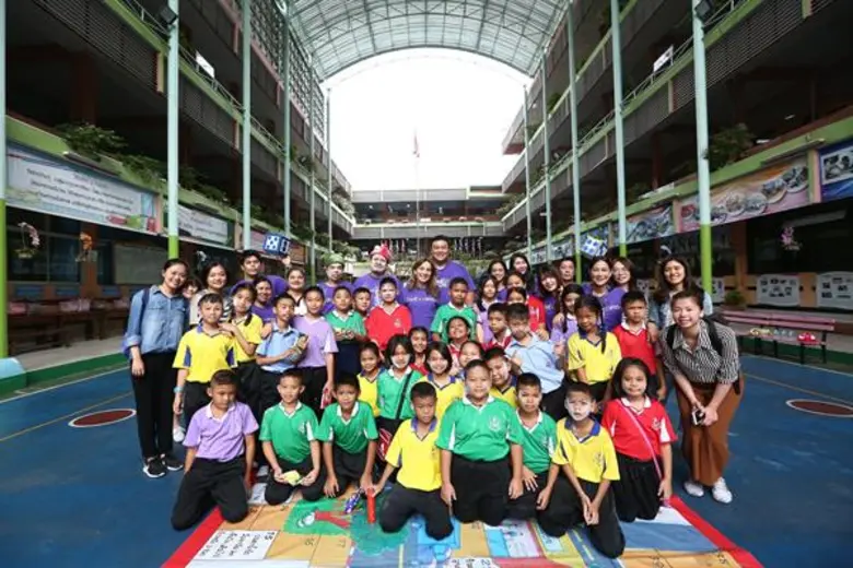 เฟดเอ็กซ์ เอ็กซ์เพรส (FedEx Express) บริษ...