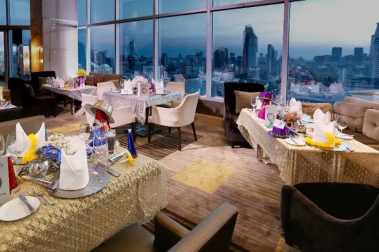 โรงแรมอมารี วอเตอร์เกท กรุงเทพฯ พร้อมต้อน...