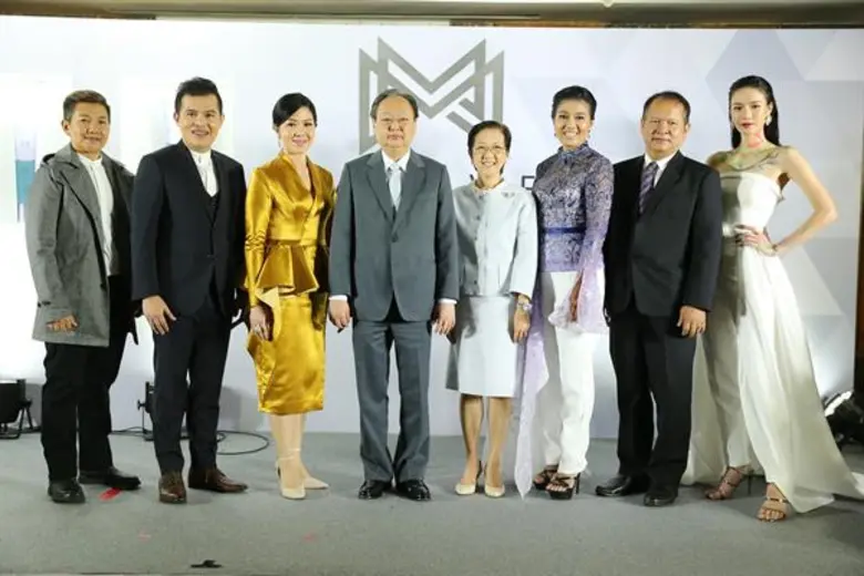 ท่านสนธิรัตน์ สนธิจิรวงศ์ รัฐมนตรีว่าการก...