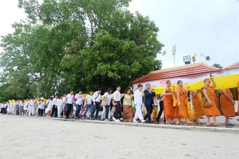 ผ่านพ้นไปเรียบร้อยและอิ่มบุญกันอย่างสุดๆ ...