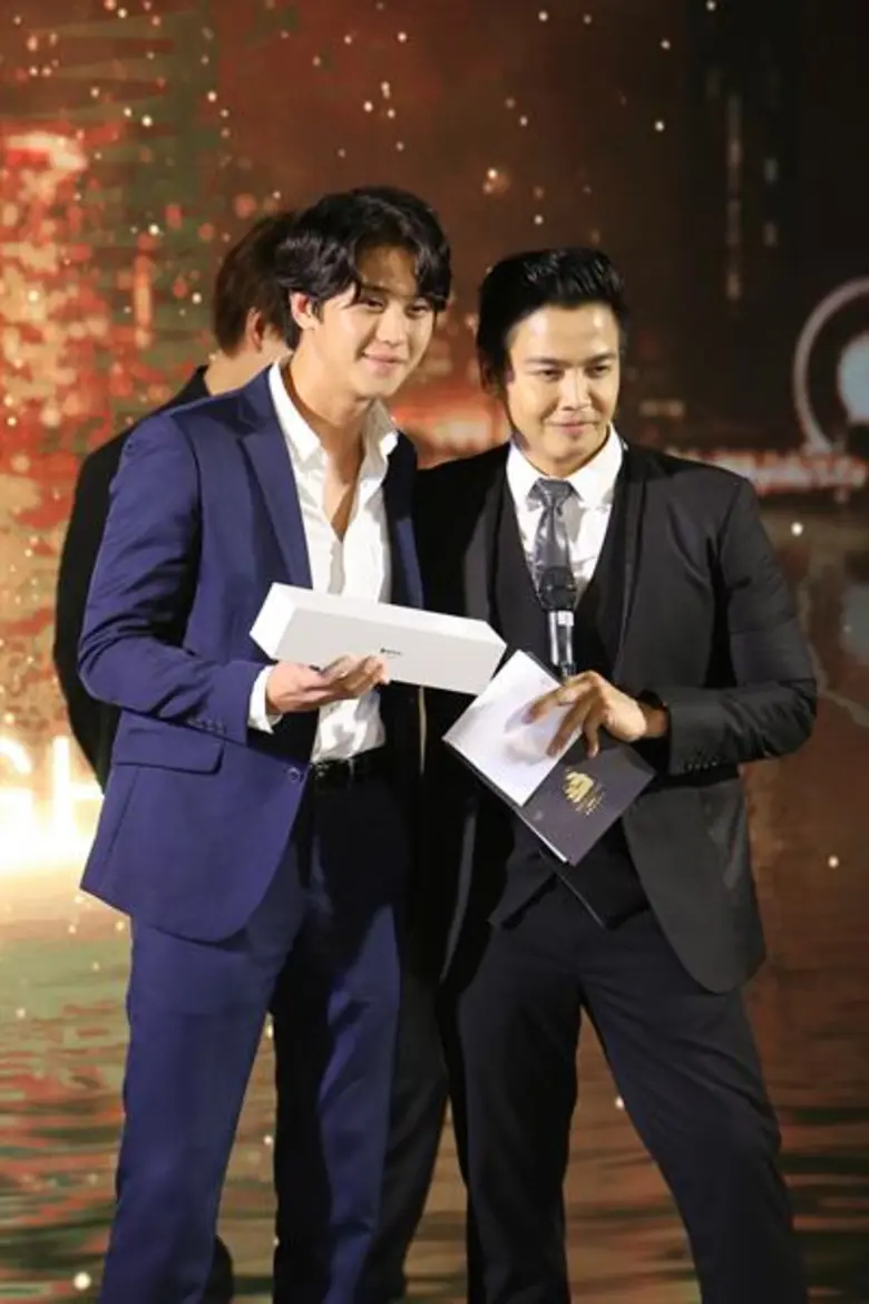 MERIT NIGHT ค่ำคืนแห่งการฉลองชัยเหนือรูฟท็อป ริมแม่น้ำเจ้าพระยา  กับปาร์ตี้สุดเอ็กซ์คลูซีฟในแบบฉบับของ MERIDIAN V.S.O.P. บรั่นดีจากเครือไทยเบฟ