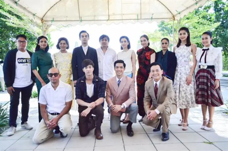 “ช่องวัน” บวงสรวง “เรือนเบญจพิษ” ส่ง “มอส-นุ่น-แป้ง-ปูเป้-น้ำผึ้ง” ประชันบทเข้ม