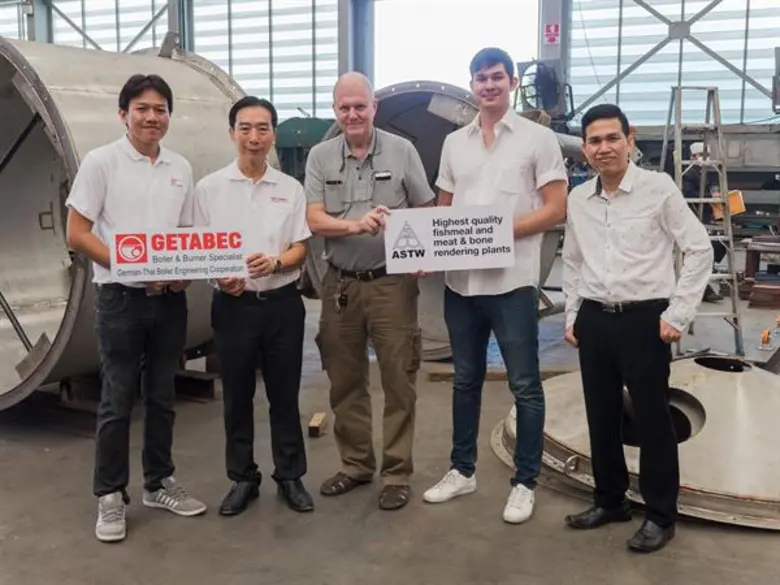 นายประสาน จิตรประทักษ์ ( ที่ 2 จากซ้าย ) ...