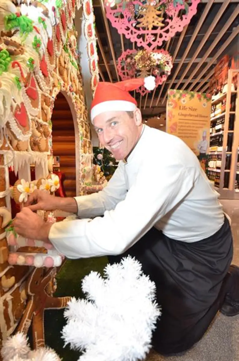 เซ็นทรัล ฟู้ด ฮอลล์ เปิดตัวบ้านขนมปังขิงยักษ์ ใหญ่ที่สุดในประเทศไทย!! ชวนลูกค้าร่วมเฉลิมฉลองเทศกาลแห่งความสุขแบบเอ็กซ์คลูซีฟ