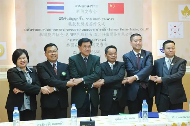 นายสุพัฒน์ เอี้ยวฉาย ผู้ช่วยเลขานุการรัฐม...