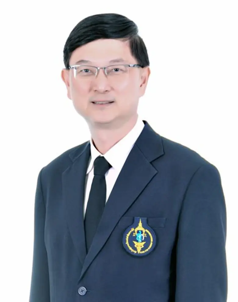 เทศกาลแห่งความสุขเวียนมาถึงอีกครั้ง นอกจากความสุข สนุกสนานแล้ว ในฐานะพ่อแม่ เราจะใช้โอกาสในเทศกาลนี้ สอนอะไรเจ้าตัวเล็กของเราได้บ้าง มาลองดูคำแนะนำจากคุณหมอกันค่ะ