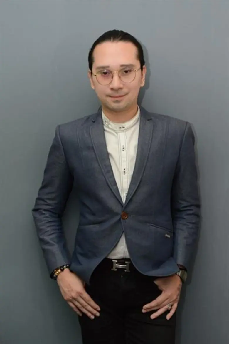 ศิลปิน-นักแสดง-ดีเจ-ผู้ประกาศ “โมโน กรุ๊ป” ร่วมอวยพรส่งความสุข...ส่งท้ายปีเก่า ต้อนรับปีใหม่