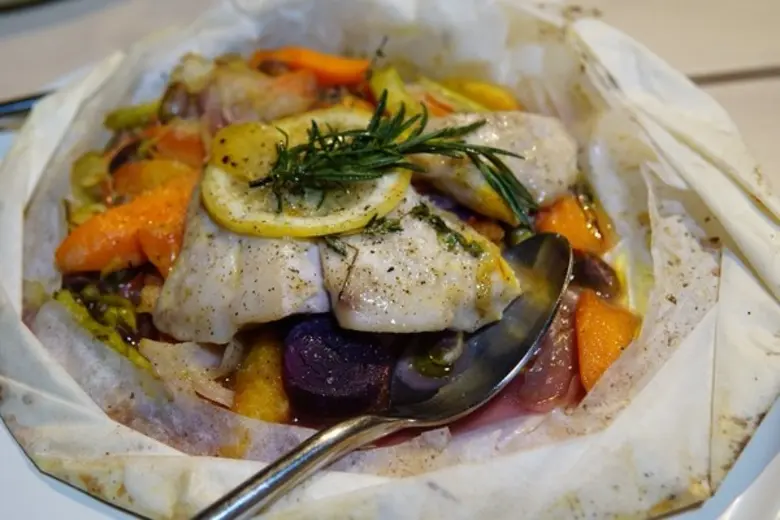 "เริ่มขึ้นอีกครั้งกับเทศกาลเฉลิมฉลองพร้อม...