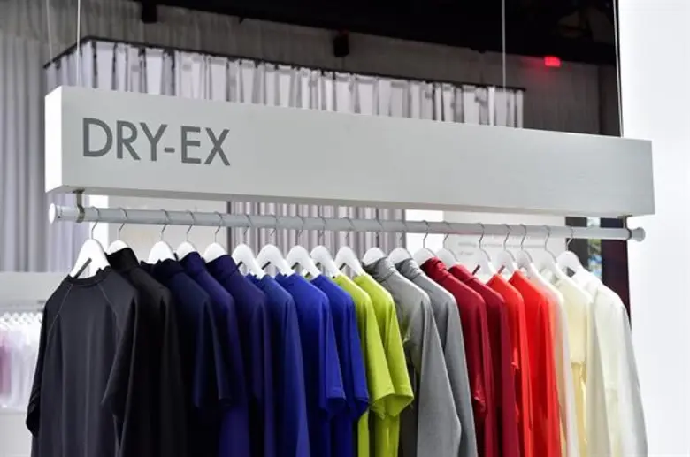 นิวยอร์ก – ยูนิโคล่ แบรนด์เครื่องแต่งกายส...