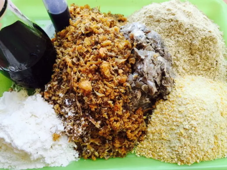 โครงการ “เศษอาหารมหัศจรรย์ สู่ชุมชน คนเลี้ยงปลา บ้านบางไหน” จาก ม.ทักษิณ