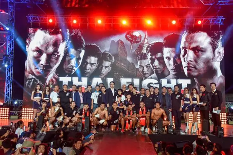 อีซูซุและแฟนมวยเฮ... ร่วมยินดีกับ “แสนสะท้าน พี.เค.แสนชัยมวยไทยยิม” ผ่านฉลุยเข้าสู่รอบชิงชนะเลิศ ในศึก “THAI FIGHT 2017” ปลายเดือนมกราคมนี้