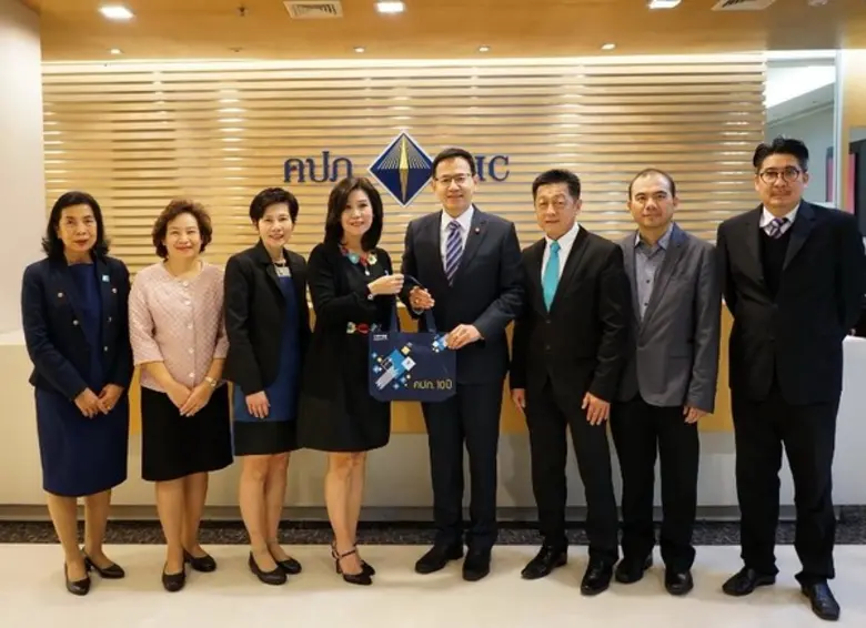 คุณสุทธิพล ทวีชัยการ (ที่ 4 จากขวา) เลขาธ...