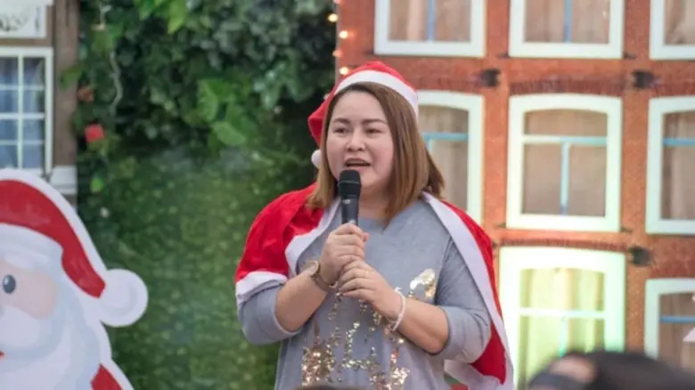 คุณสมปรารถนา พรหมลังกา ผู้อำนวยการ ศูนย์ก...