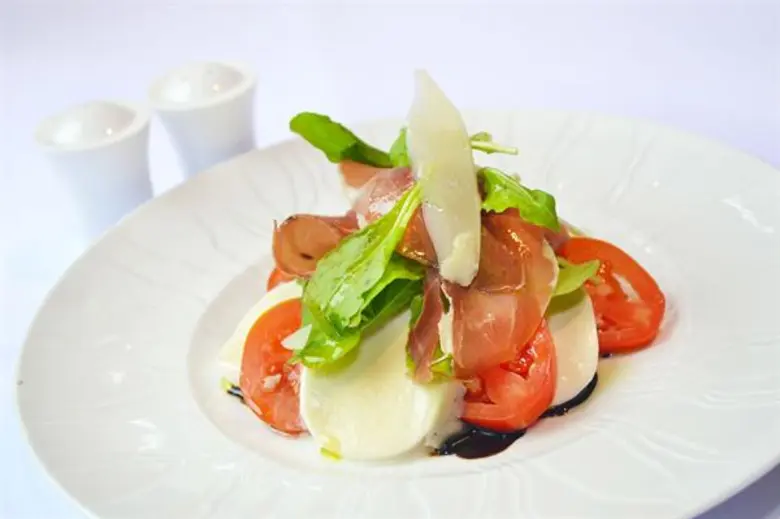 ชีสสุดฟิน สัมผัสความฟินจากชีส เหนียวๆยืดๆ...