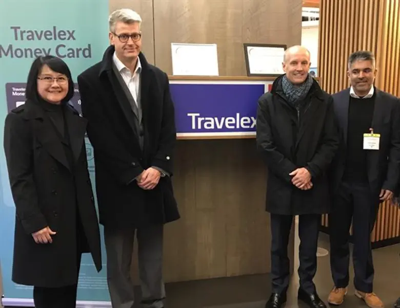 เมื่อเร็วๆนี้ คุณนลินี งามเศรษฐมาศ (ซ้าย)...