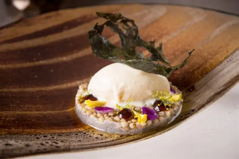 เสิร์ฟความสดใหม่กับเมนู “ล็อบสเตอร์” ณ ห้องอาหาร เอเลเมนท์