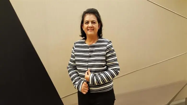 บมจ.วินท์คอม เทคโนโลยี (VCOM) เตรียมทำตลา...