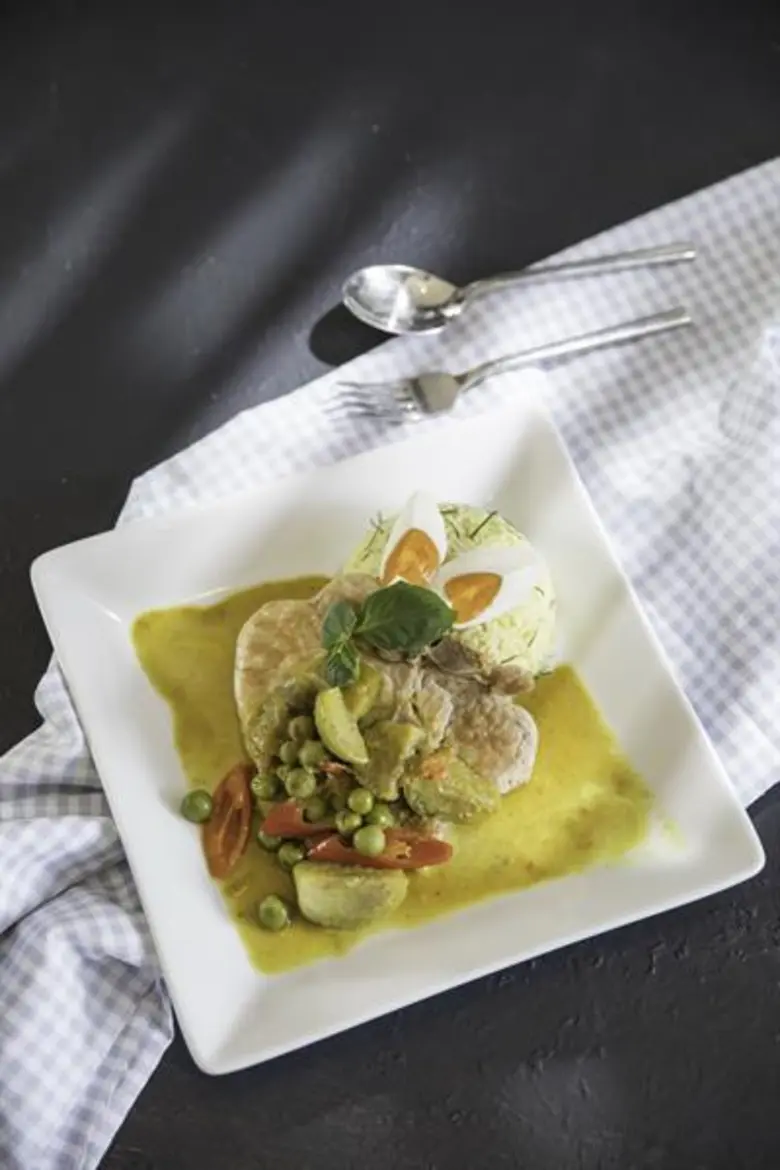 คาเฟ่ แคนทารี บางแสน จ.ชลบุรี, กาดฝรั่ง จ...