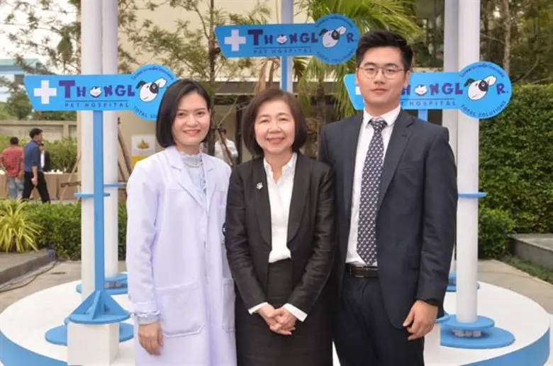 “โรงพยาบาลสัตว์ทองหล่อ” เปิดสำนักงานใหญ่แห่งใหม่ อาณาจักรสำหรับคนรักสัตว์เลี้ยงที่พร้อมตอบสนองทุกไลฟ์สไตล์คนรักสัตว์ ชวนเหล่าเซเลบริตี้คนดังร่วมถ่ายทอดเคล็ดลับการดูแลสัตว์เลี้ยงแสนรัก