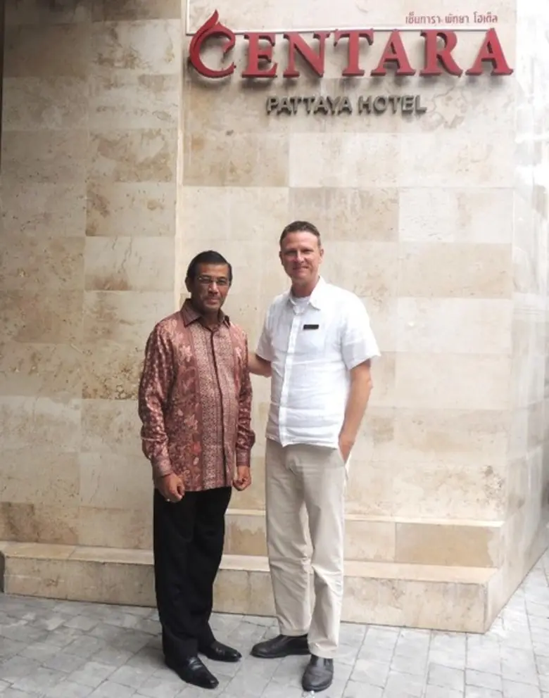 ยินดีต้อนรับ ท่าน อะฮ์มัด รุซดี (H.E. Mr....