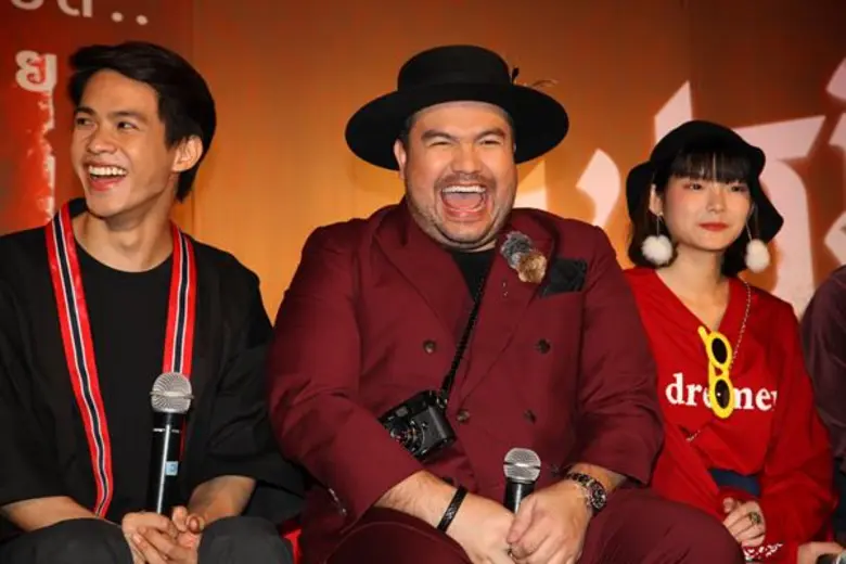 ร้องมั้ย??? มาร้องคาราโอเกะกันมั้ย? ร้องด...