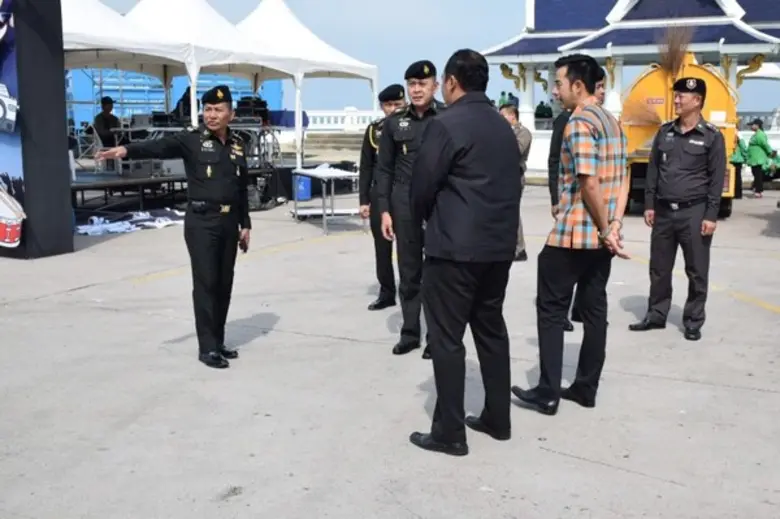 กอ.รมน.จังหวัด ช.บ. ร่วมลงพื้นที่เพื่อตรวจความพร้อมและความคืบหน้าพื้นที่การจัดงาน "BANGSEAN COUNTDOWN 2018 FESTIVAL" บริเวณพื้นที่ลานเอนกประสงค์แหลมแท่น ต.แสนสุข อ.เมืองชลบุรี จ.ชลบุรี