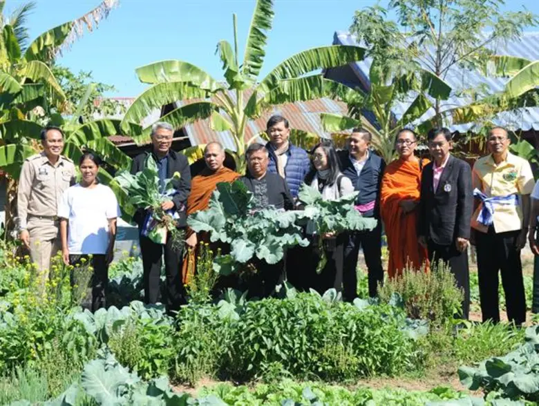 "รมช.ยักษ์"มอบหม่อนไหมทำแผนเพิ่มจำนวนเกษต...