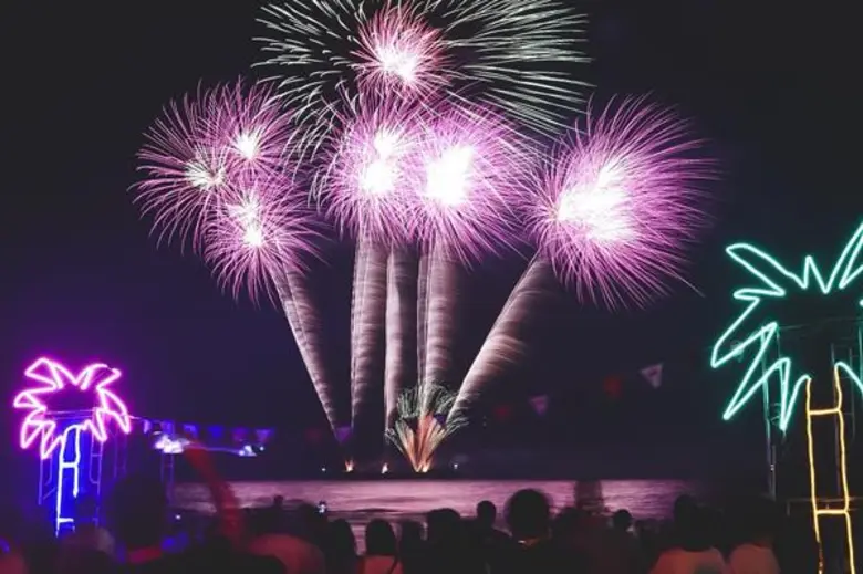 ยิ่งใหญ่สุดในหัวหิน! อินเตอร์คอนติเนนตัล หัวหิน รีสอร์ท จับมือ บาคาร์ดี้ จัดปาร์ตี้เคานท์ดาวน์ 2018 โชว์กิมมิคจุดพลุกว่า 1,200 นัดนาน 12 นาที