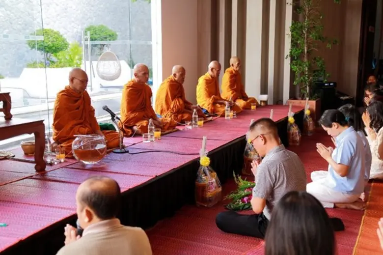 ทำบุญวันขึ้นปีใหม่โรงแรมเซ็นทรา มาริส